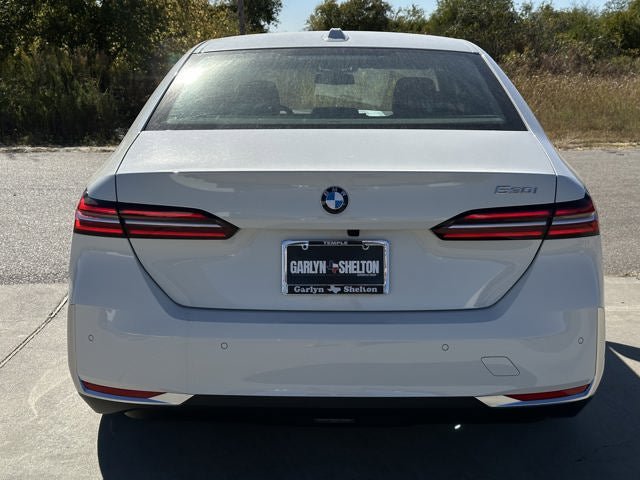 New 2026 BMW 530i w/ Premium Package RWD image 38
