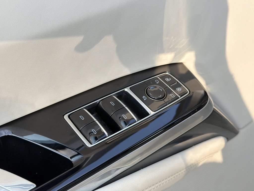 Used 2025 Cadillac Escalade Sport Platinum AWD/4WD image 23