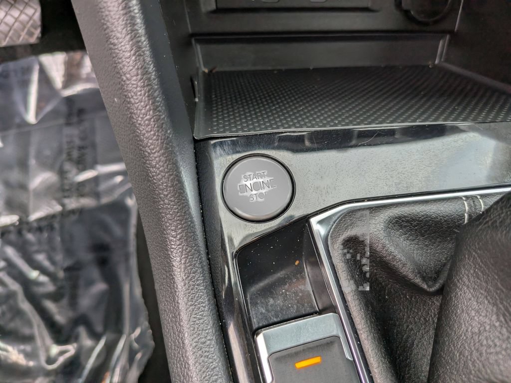 Certified 2023 Volkswagen Taos S FWD image 22