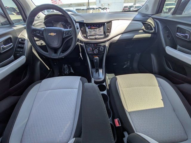 Used 2022 Chevrolet Trax LS w/ Tint and Cruise Package image 12