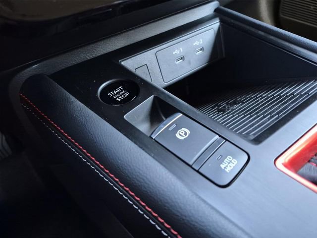 New 2025 Nissan Kicks SR image 16