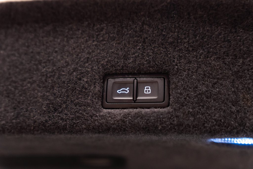 Used 2023 Lamborghini Urus S AWD/4WD image 25
