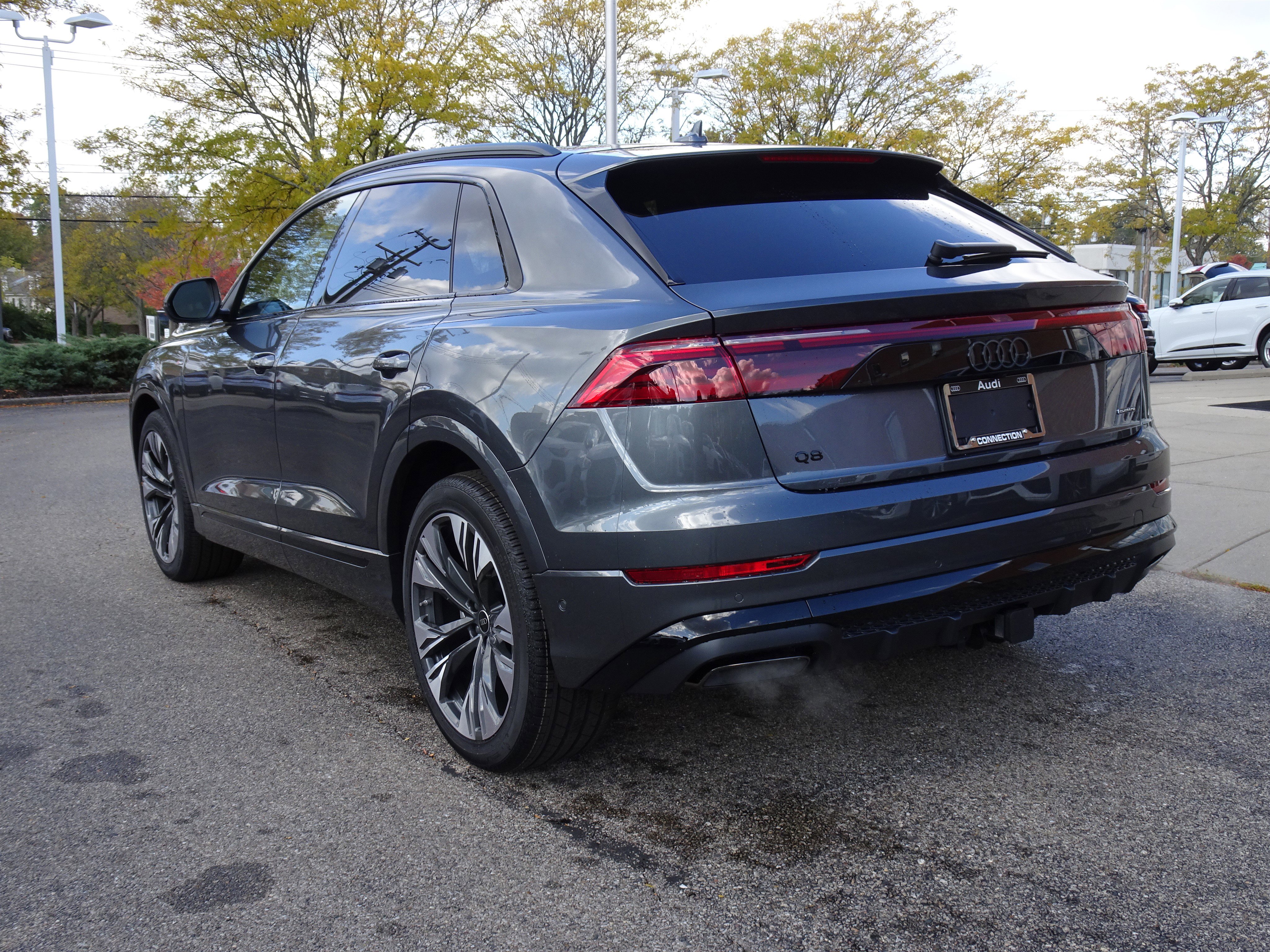 New 2026 Audi Q8 Premium Plus image 3