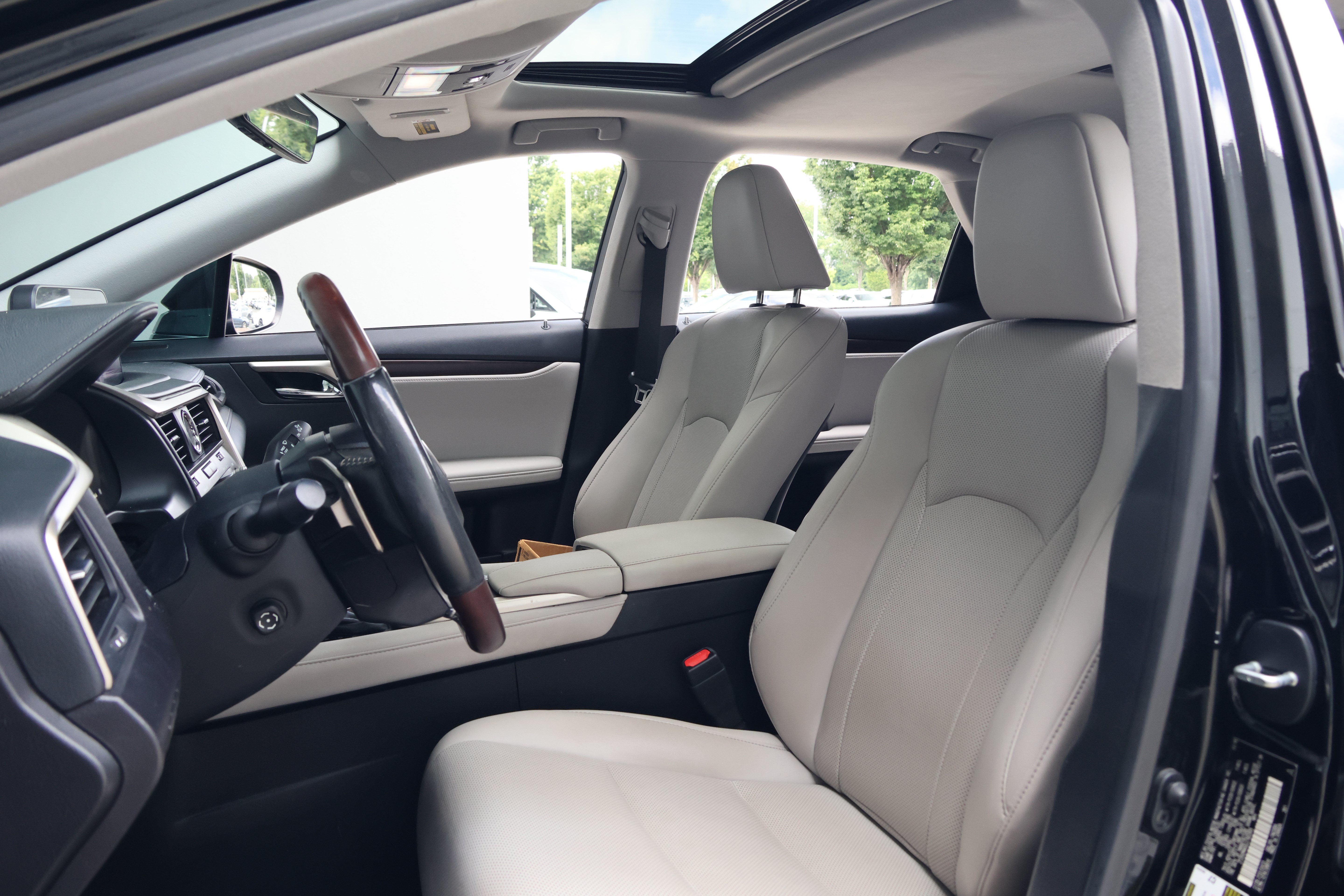 Used 2020 Lexus RX 350 FWD w/ Premium Package image 33