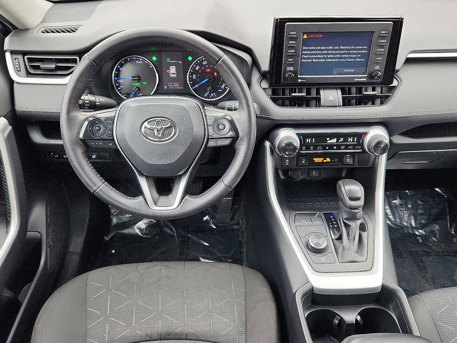 Used 2021 Toyota RAV4 XLE w/ XLE Grade Weather Package image 11