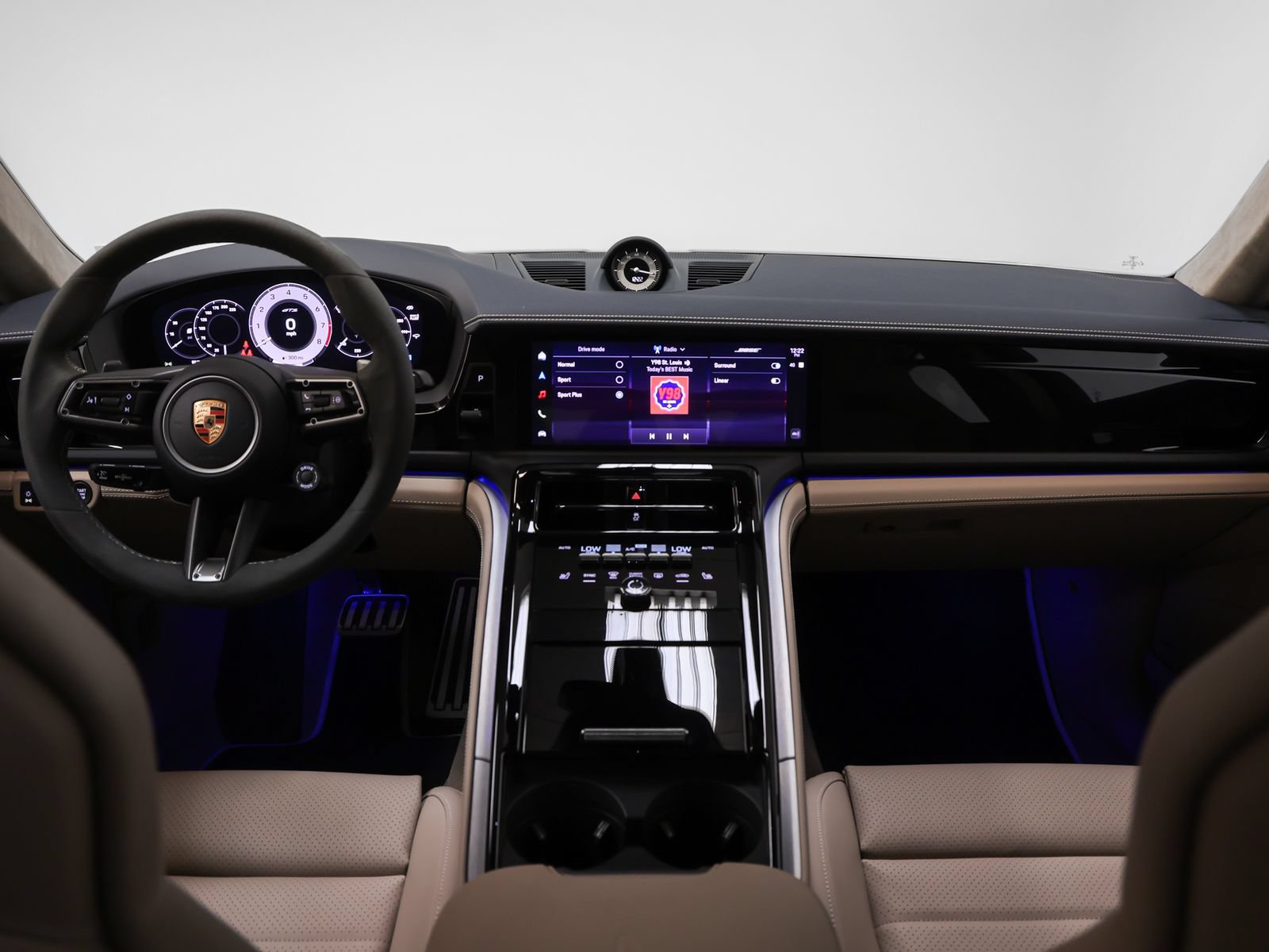 Certified 2026 Porsche Panamera GTS AWD/4WD image 43