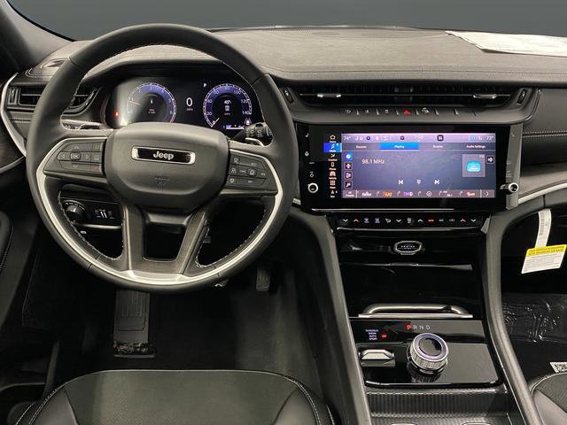 New 2026 Jeep Grand Cherokee Altitude image 5