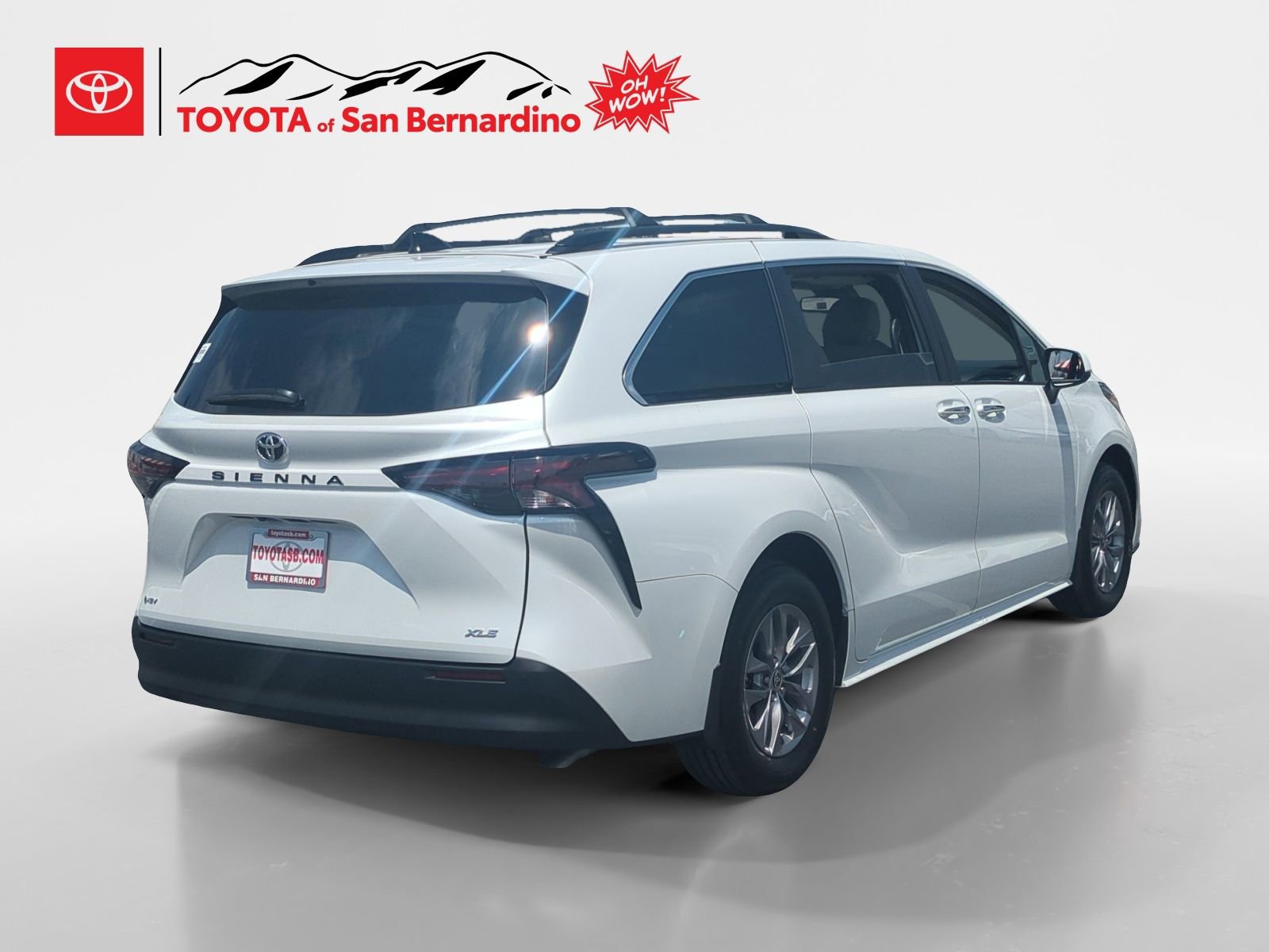 New 2026 Toyota Sienna XLE FWD image 5