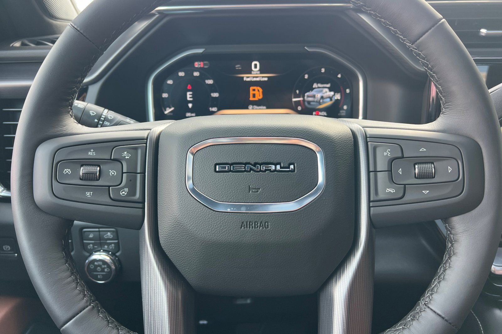 New 2026 GMC Sierra 3500 Denali Ultimate w/ LPO, Black Badging Package image 22