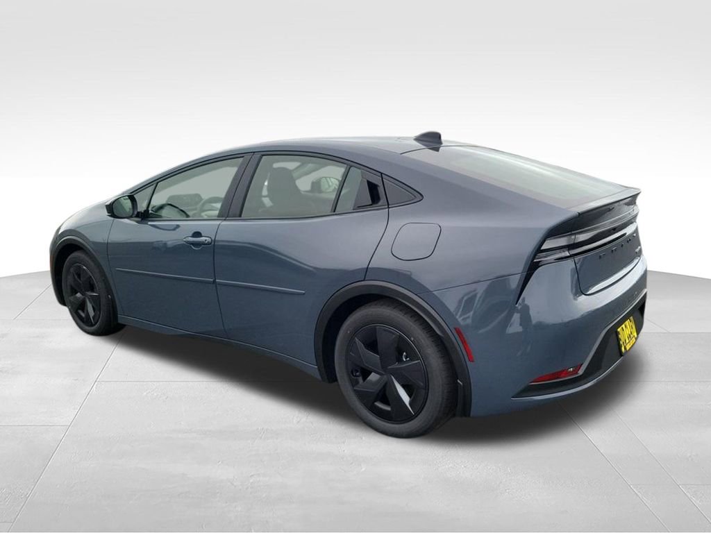 New 2026 Toyota Prius Plug-In Hybrid FWD image 3