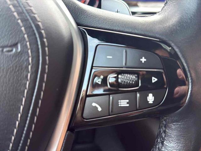 Used 2023 BMW 530i xDrive i xDrive w/ Premium Package image 21