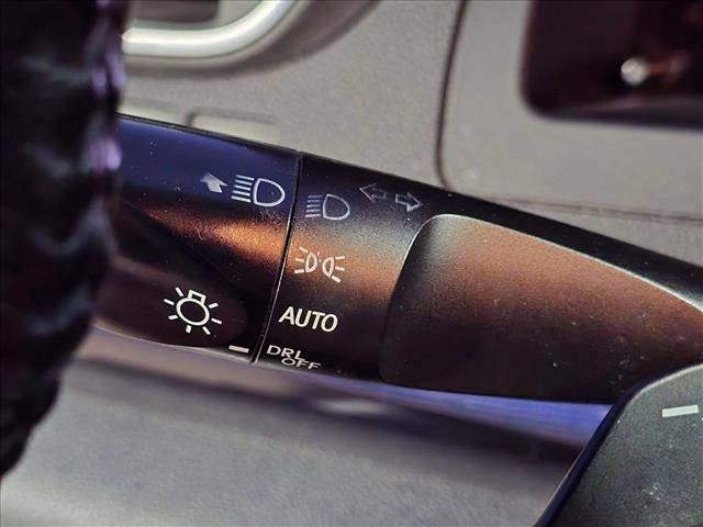 Used 2016 Toyota Camry SE FWD image 8