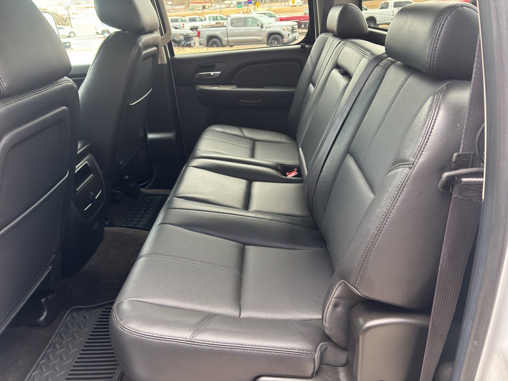 Used 2014 Chevrolet Silverado 3500 LTZ w/ LTZ Plus Package image 12