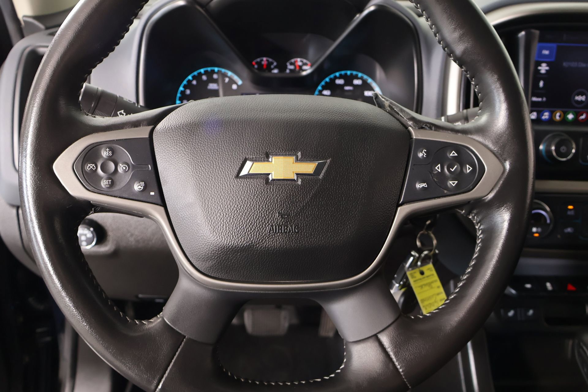 Used 2022 Chevrolet Colorado Z71 RWD image 3