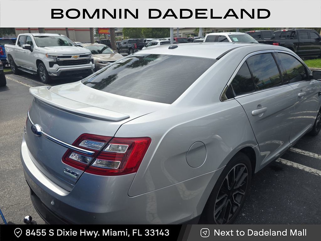 Used 2018 Ford Taurus SHO w/ Driver Assist Package image 4