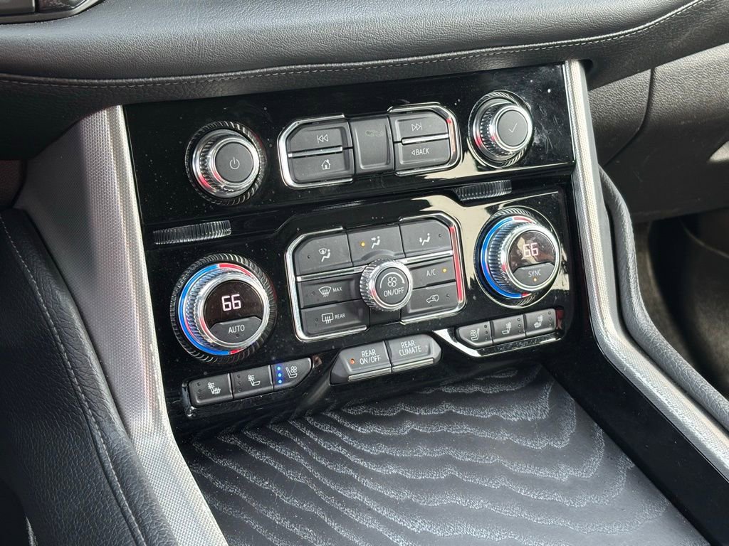 Used 2021 GMC Yukon XL Denali w/ Denali Ultimate Package image 25