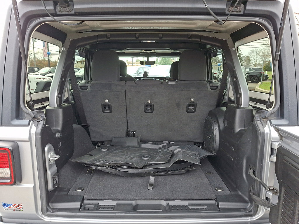 Used 2021 Jeep Wrangler Unlimited Sport image 18