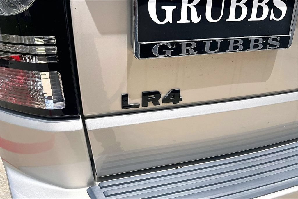 Used 2015 Land Rover LR4 HSE AWD/4WD image 44
