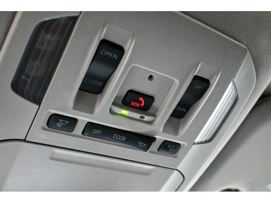 Used 2025 Toyota Highlander XLE image 51