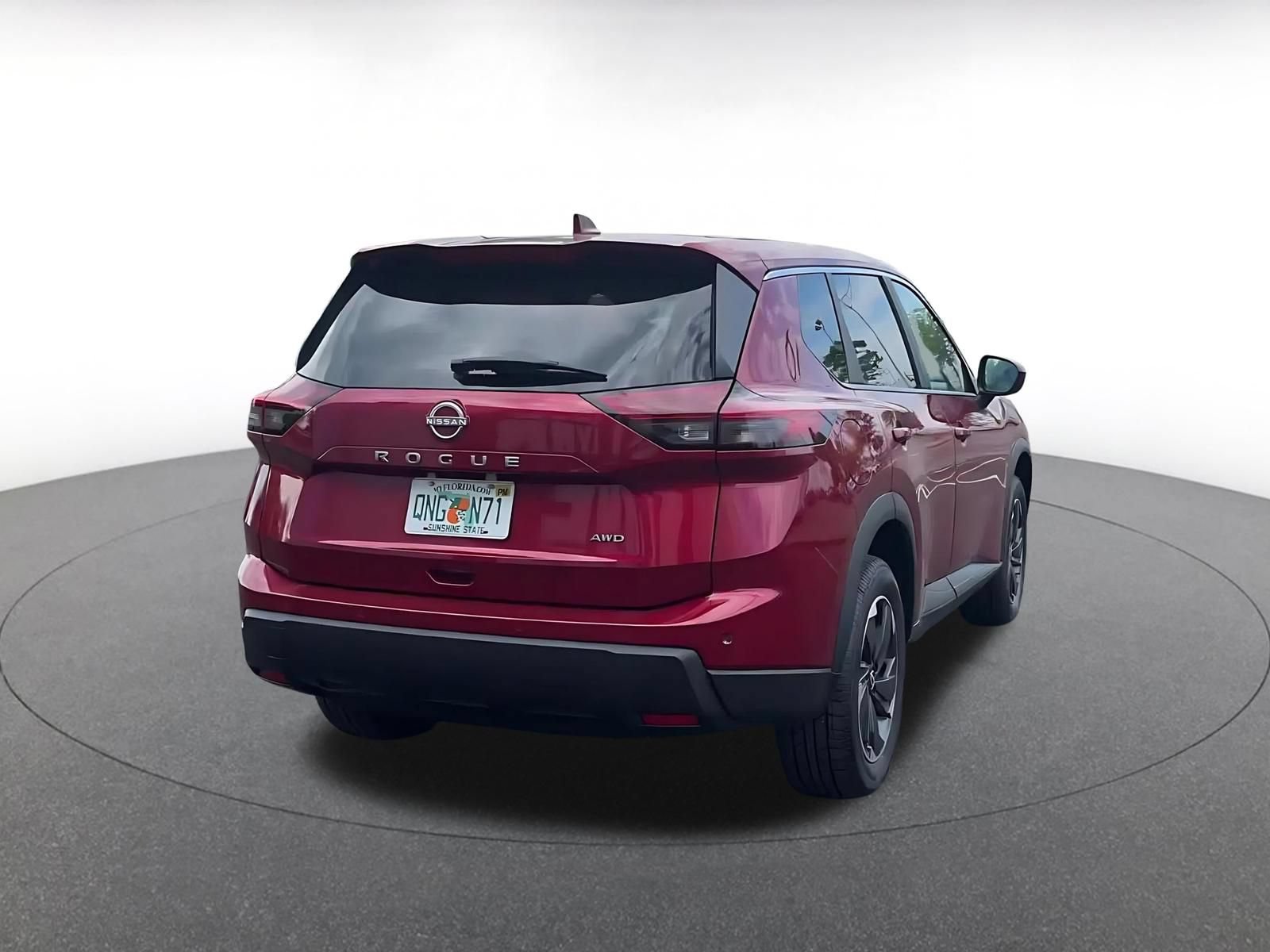 Used 2025 Nissan Rogue SV AWD/4WD image 14