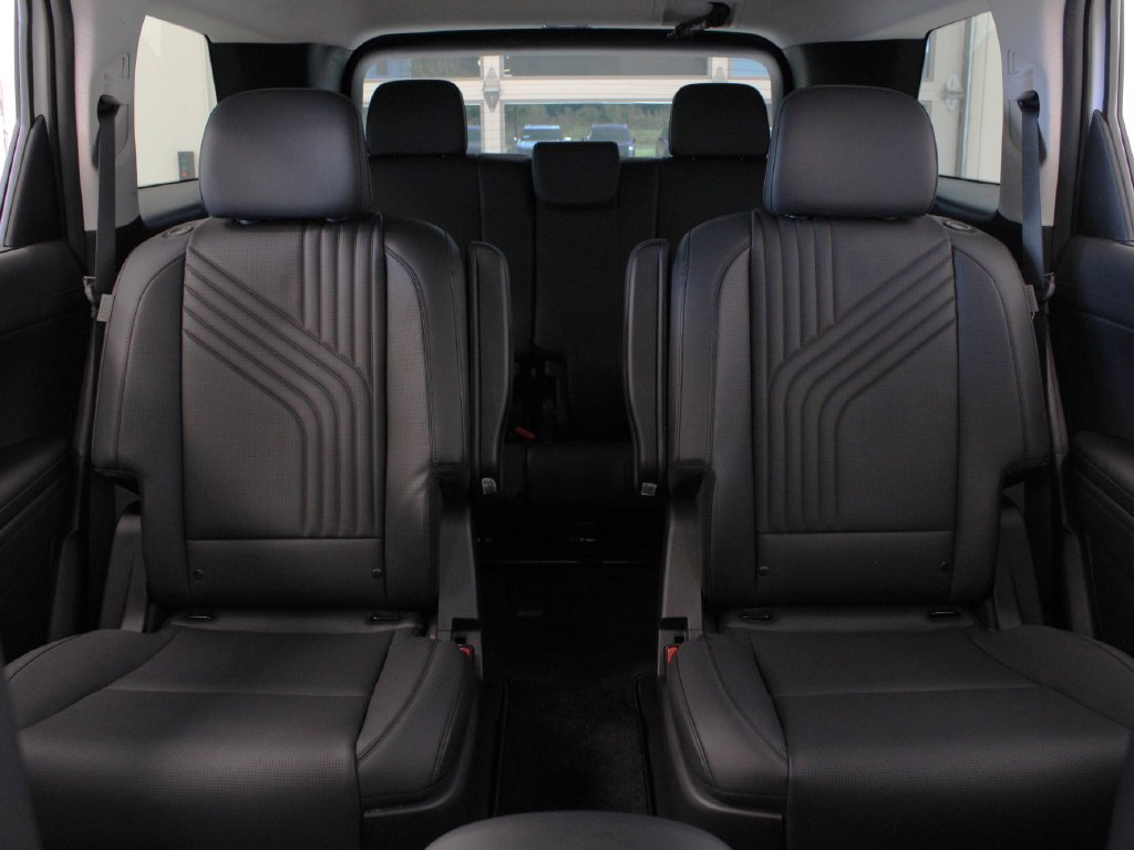 Used 2026 Hyundai Palisade SEL FWD image 29