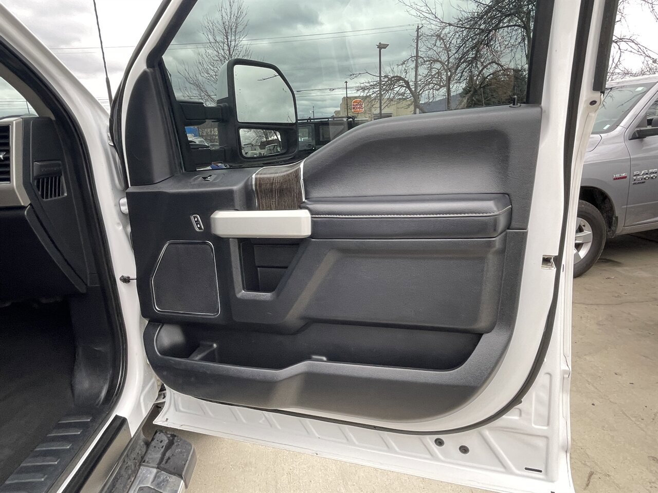 Used 2020 Ford F250 Lariat w/ Lariat Value Package image 24