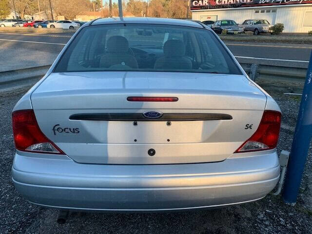 Used 2003 Ford Focus SE image 12