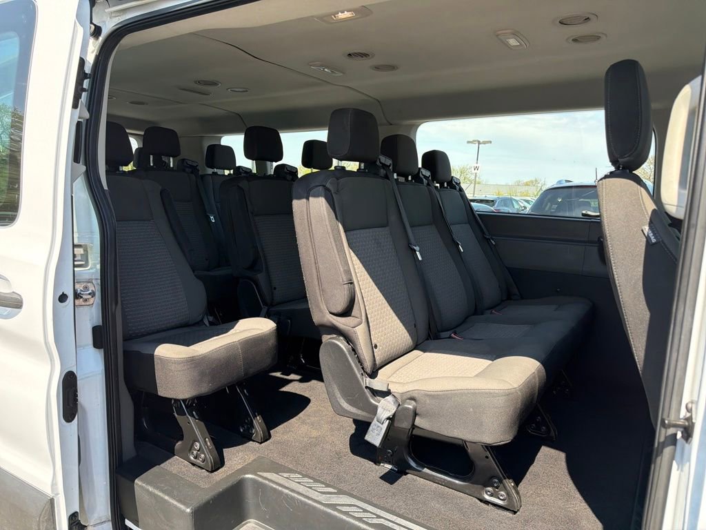 Used 2023 Ford Transit 350 XLT image 29