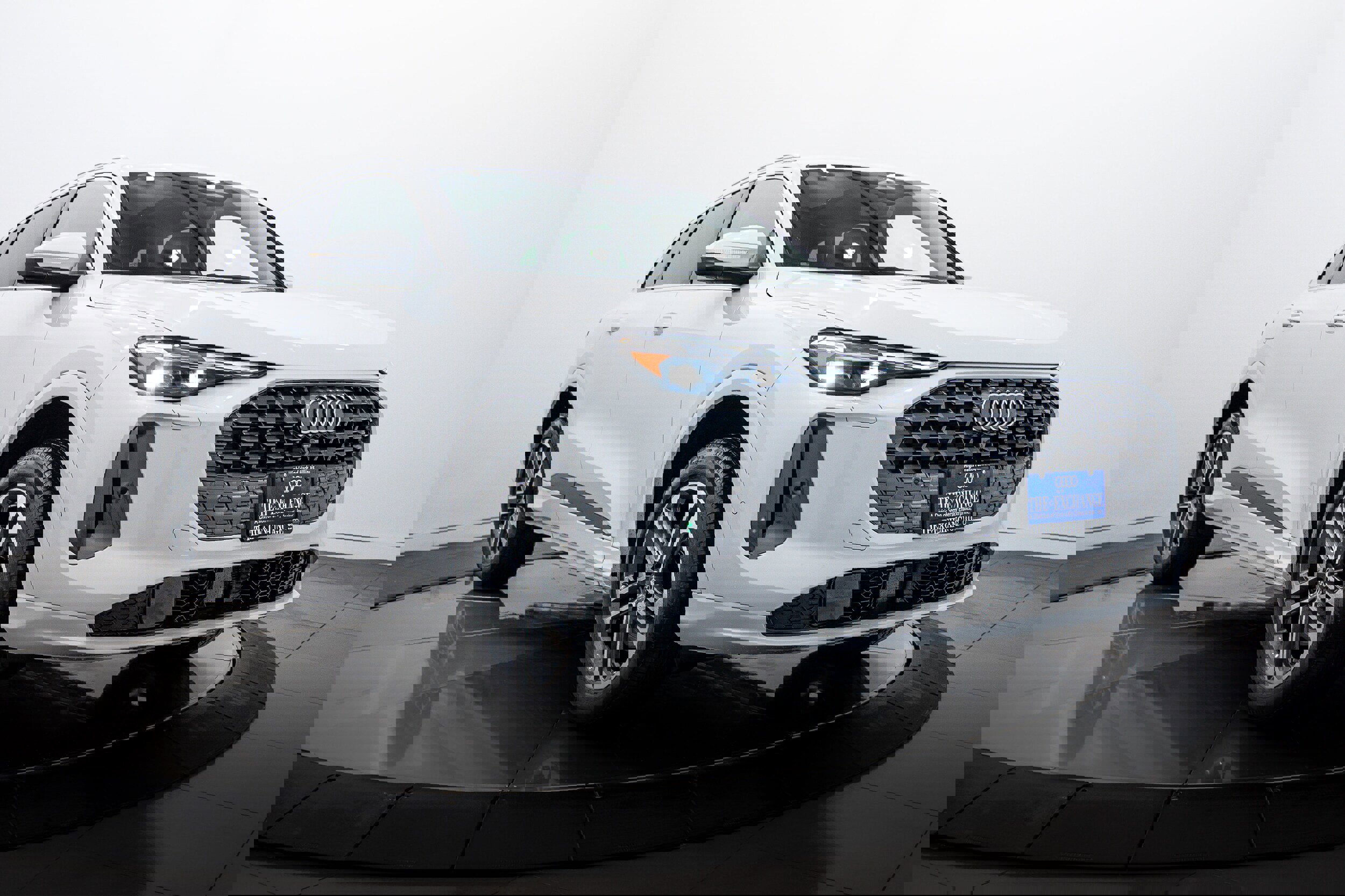 New 2025 Audi Q5 Premium Plus image 2