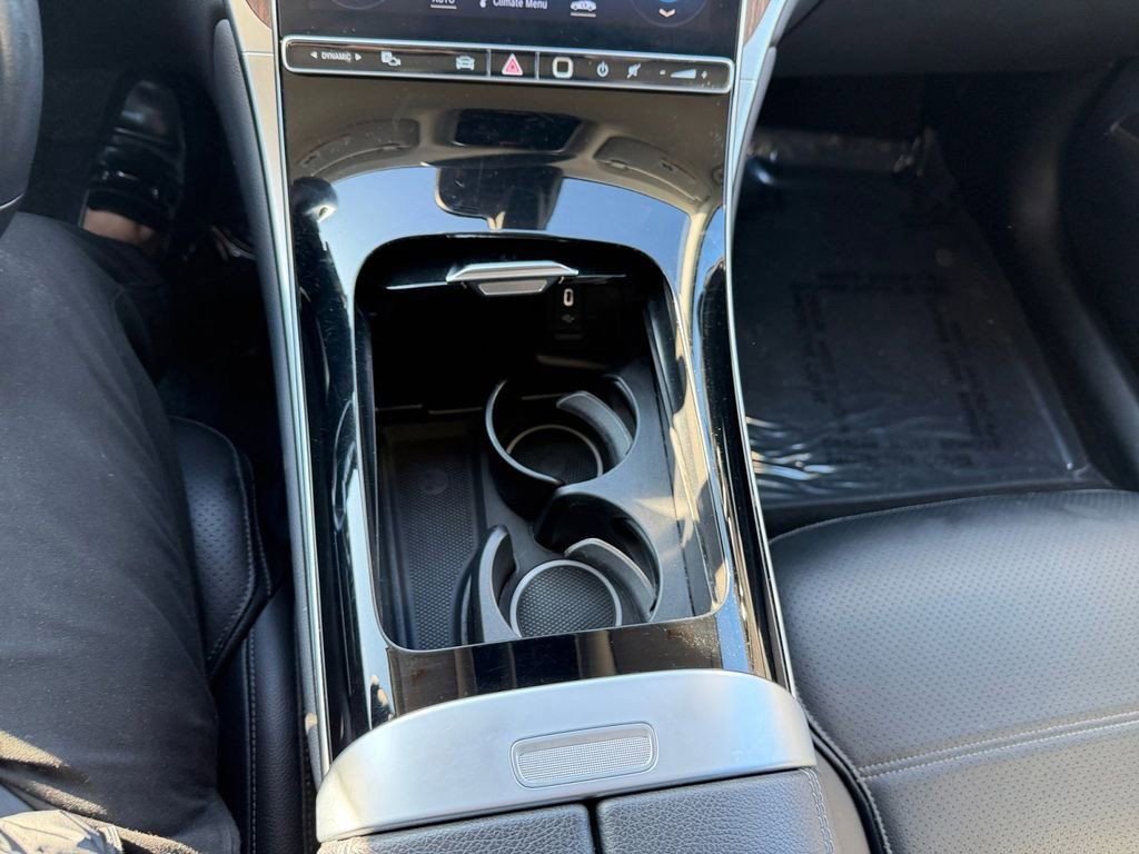 Used 2024 Mercedes-Benz GLC 300 image 22
