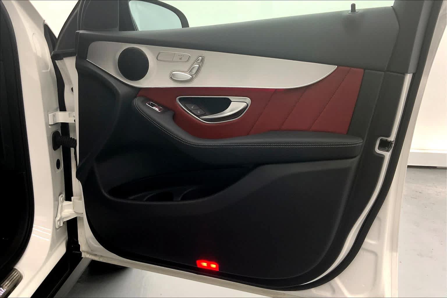 Used 2022 Mercedes-Benz GLC 300 image 26