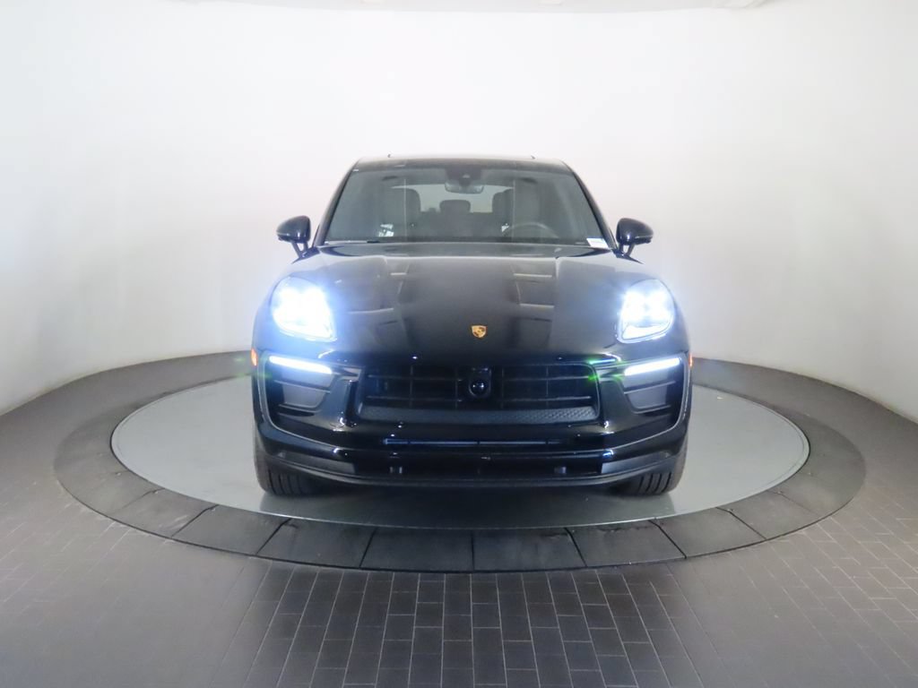 New 2026 Porsche Macan AWD/4WD image 10