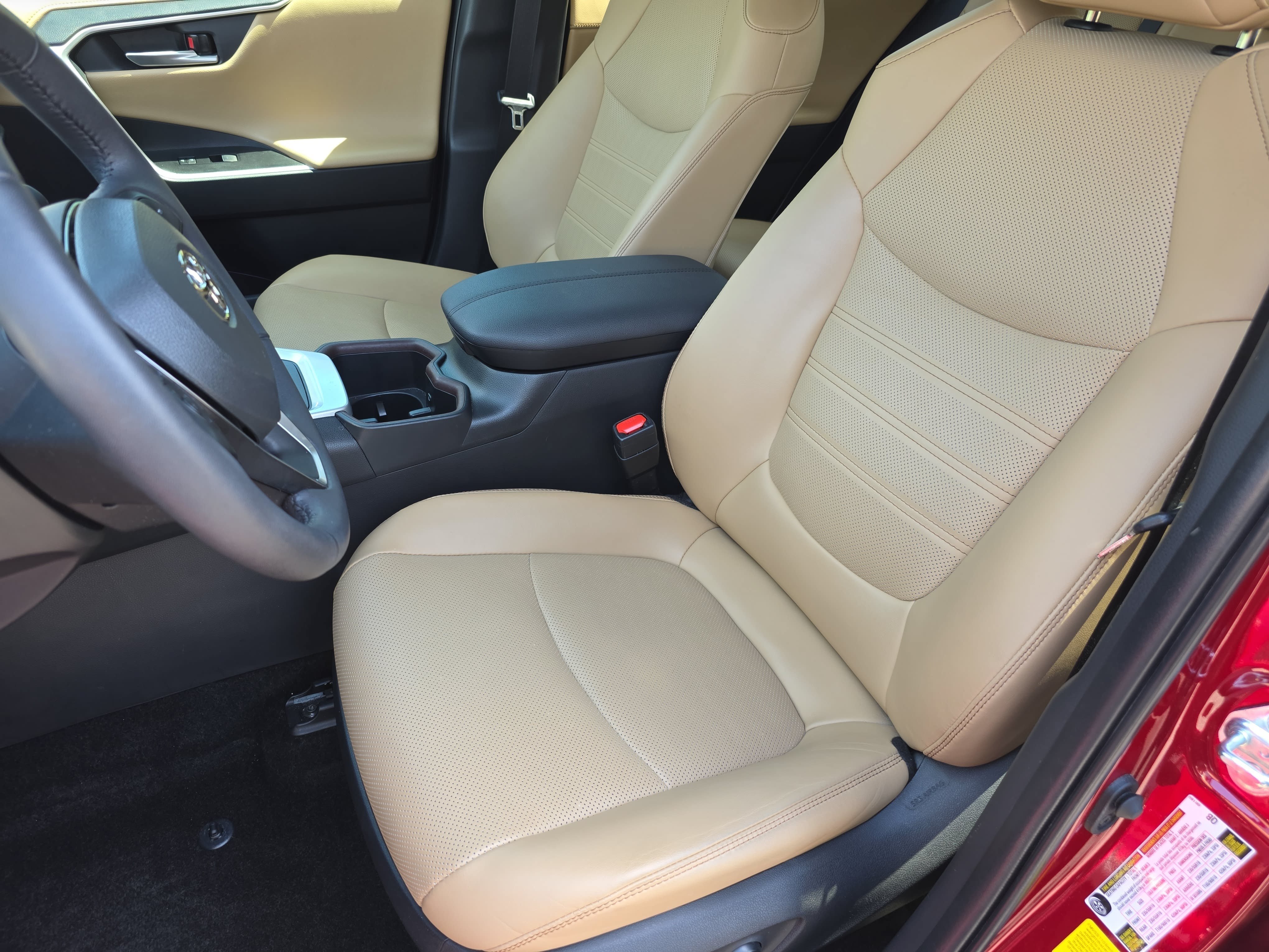 Used 2024 Toyota RAV4 Limited w/ Weather Package FWD image 15