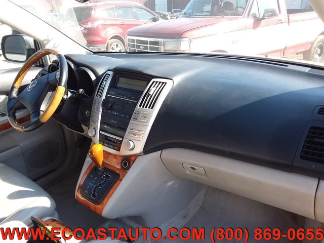 Used 2005 Lexus RX 330 w/ Premium Pkg FWD image 10