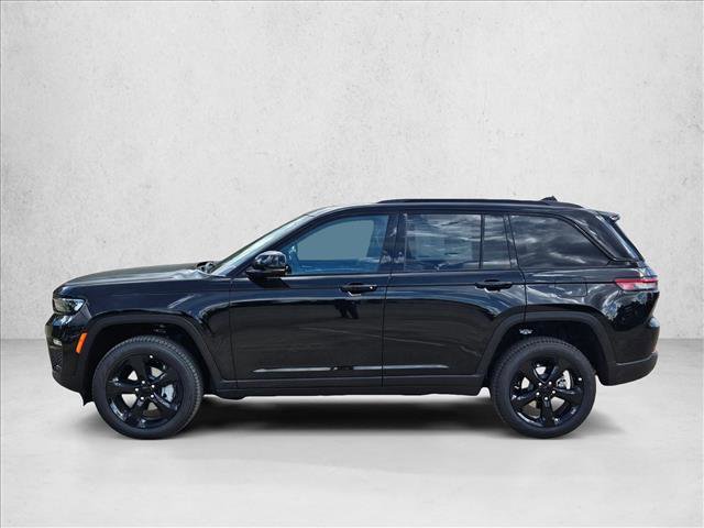 New 2025 Jeep Grand Cherokee Limited w/ Black Appearance Package image 8