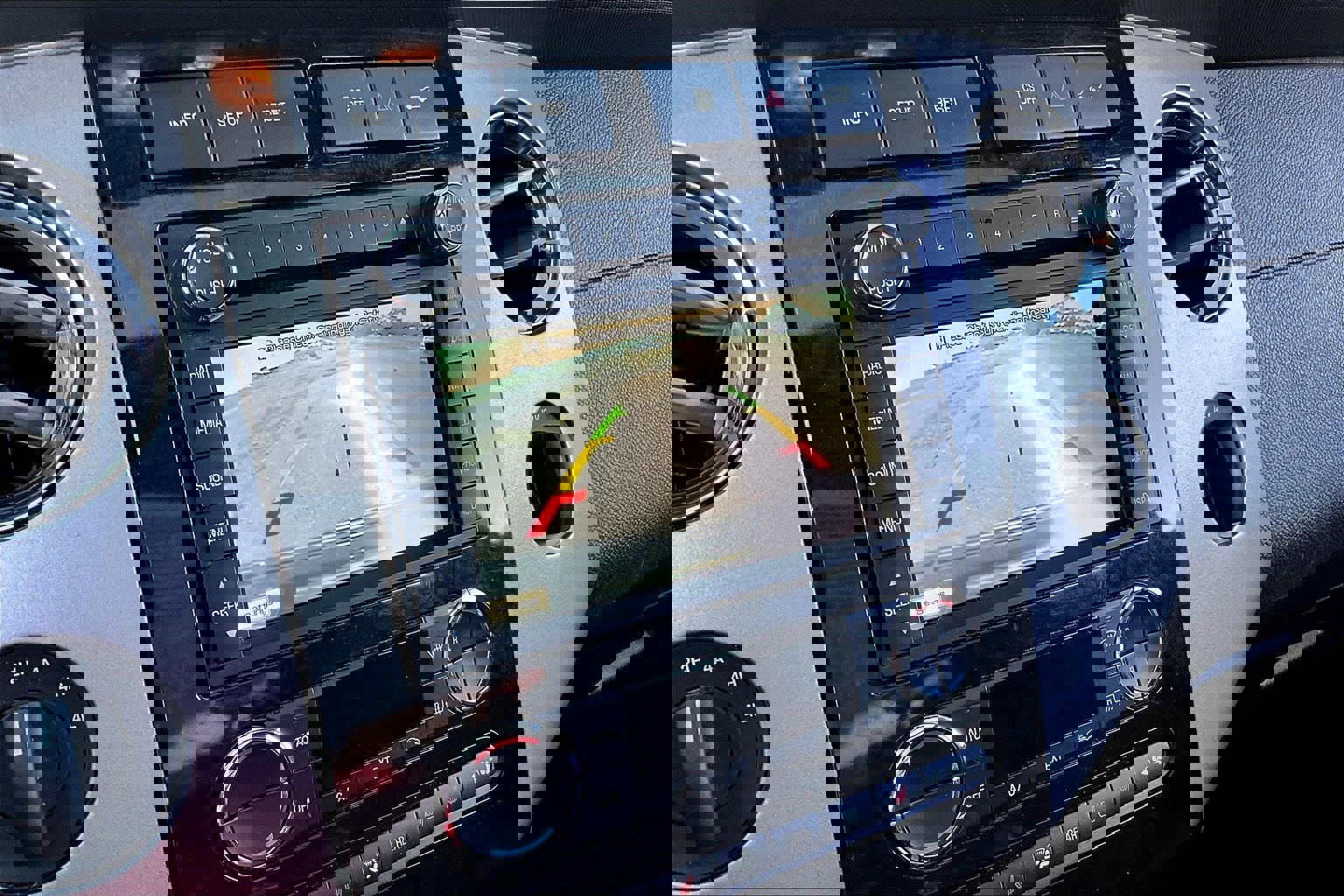 Used 2013 Ford Expedition Limited image 14