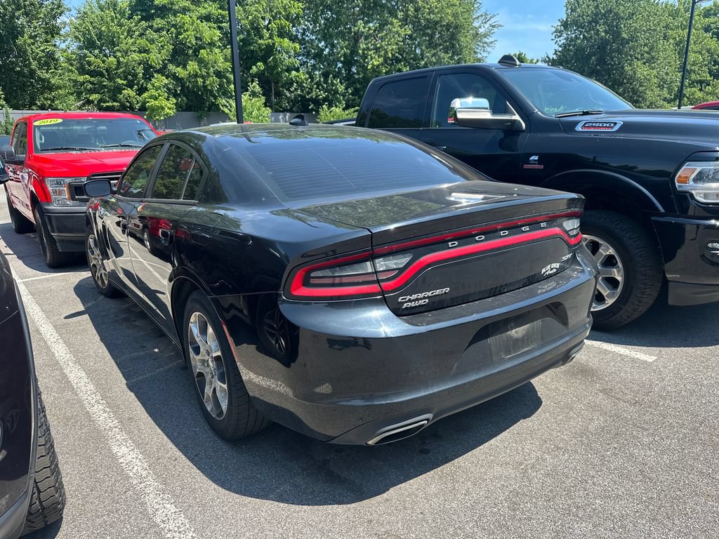 Used 2016 Dodge Charger SXT AWD/4WD image 4