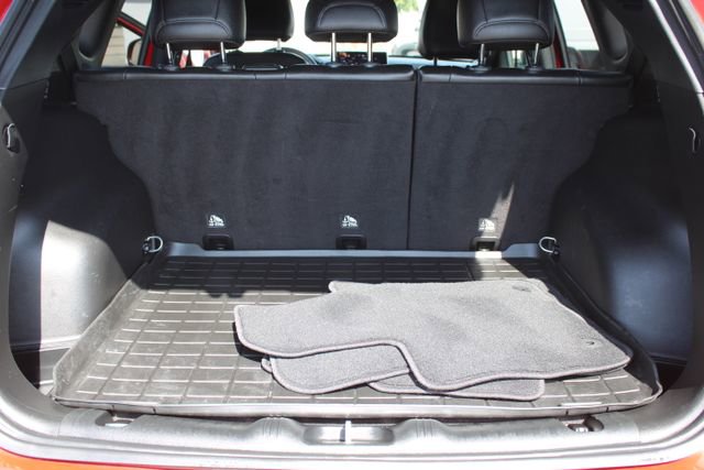 Used 2023 Jeep Compass Altitude image 38