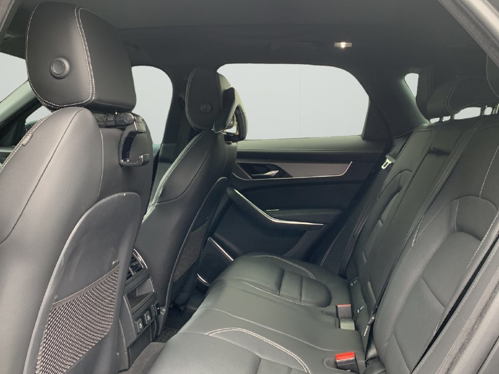 Used 2025 Jaguar F-PACE R-Dynamic S AWD/4WD image 16