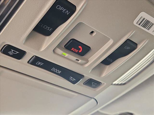 Used 2025 Toyota Highlander XLE FWD image 21