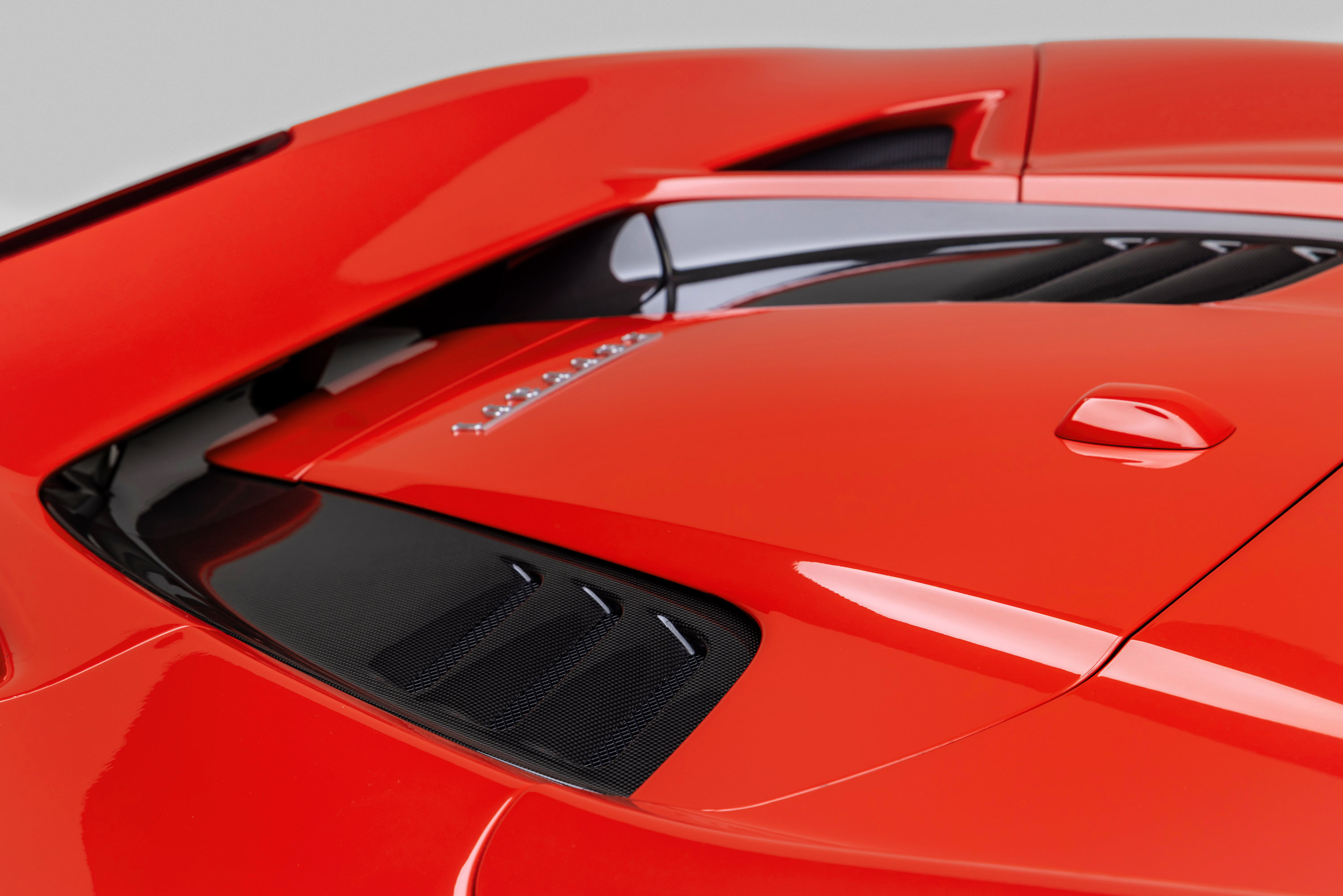 Certified 2022 Ferrari F8 Tributo RWD image 20