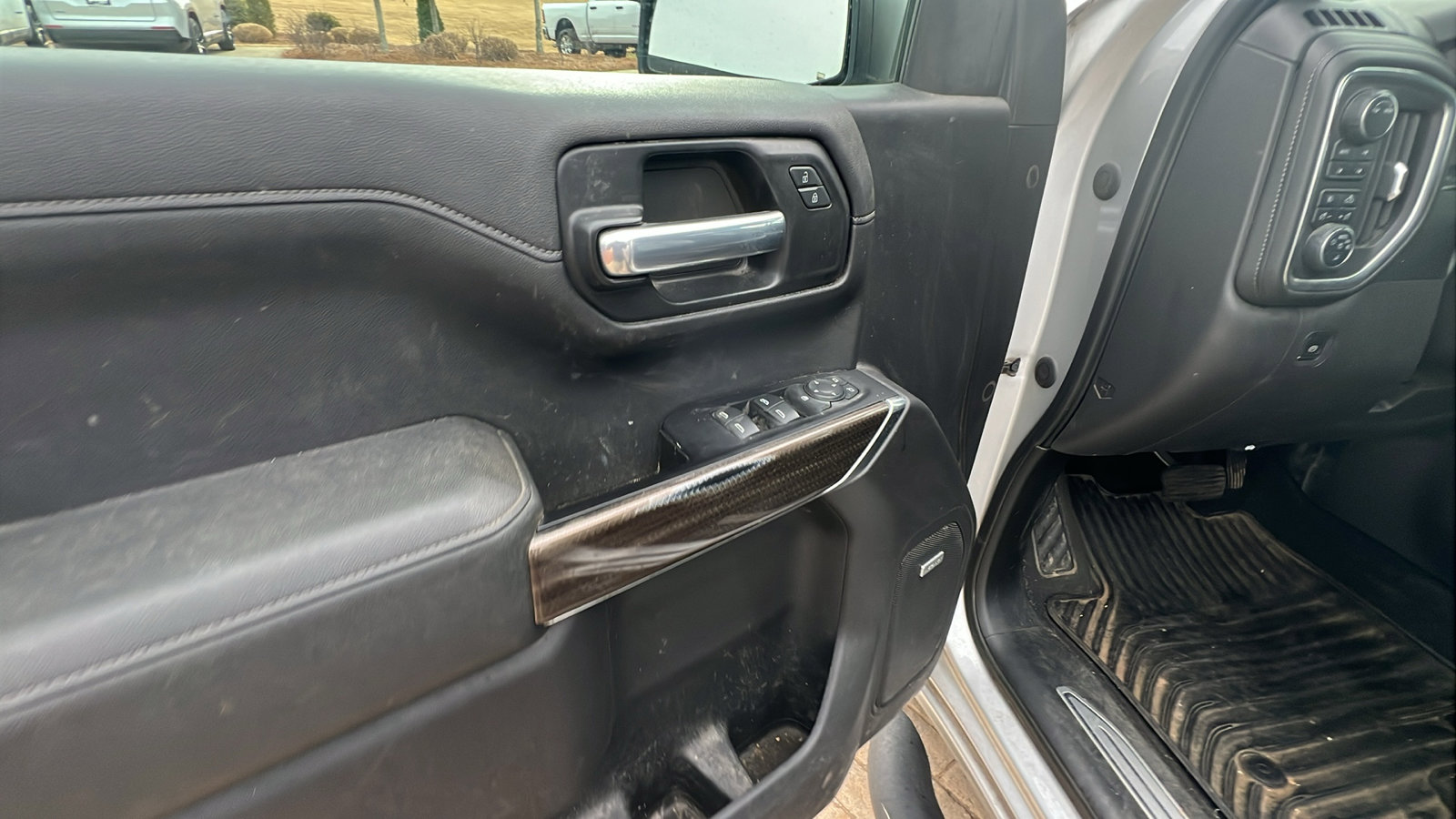 Used 2020 Chevrolet Silverado 1500 RST w/ All-Star Edition image 15