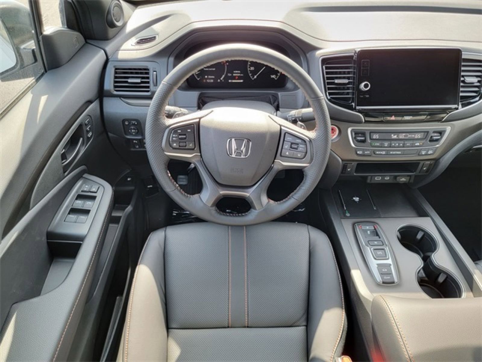 Used 2025 Honda Ridgeline TrailSport image 21