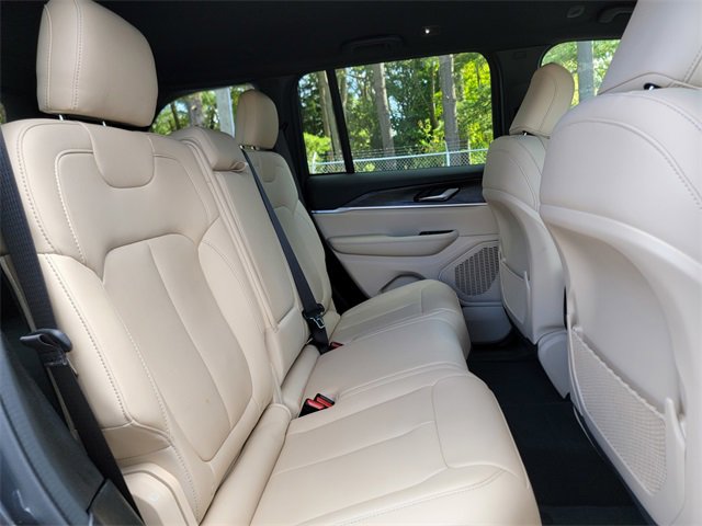 Certified 2024 Jeep Grand Cherokee Limited image 23