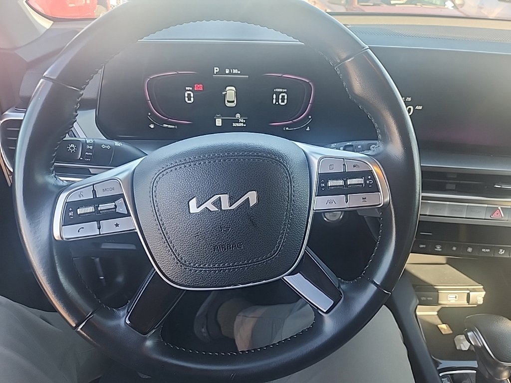Certified 2024 Kia Telluride LX FWD image 21