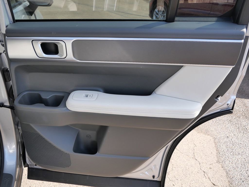 Used 2025 Hyundai Santa Fe SEL image 17