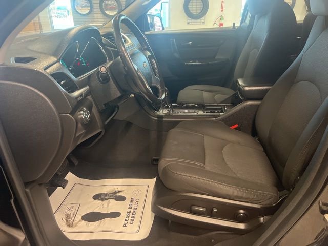 Used 2017 Chevrolet Traverse LT image 24