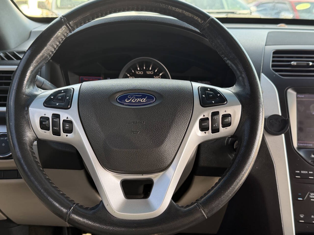 Used 2013 Ford Explorer XLT FWD image 8