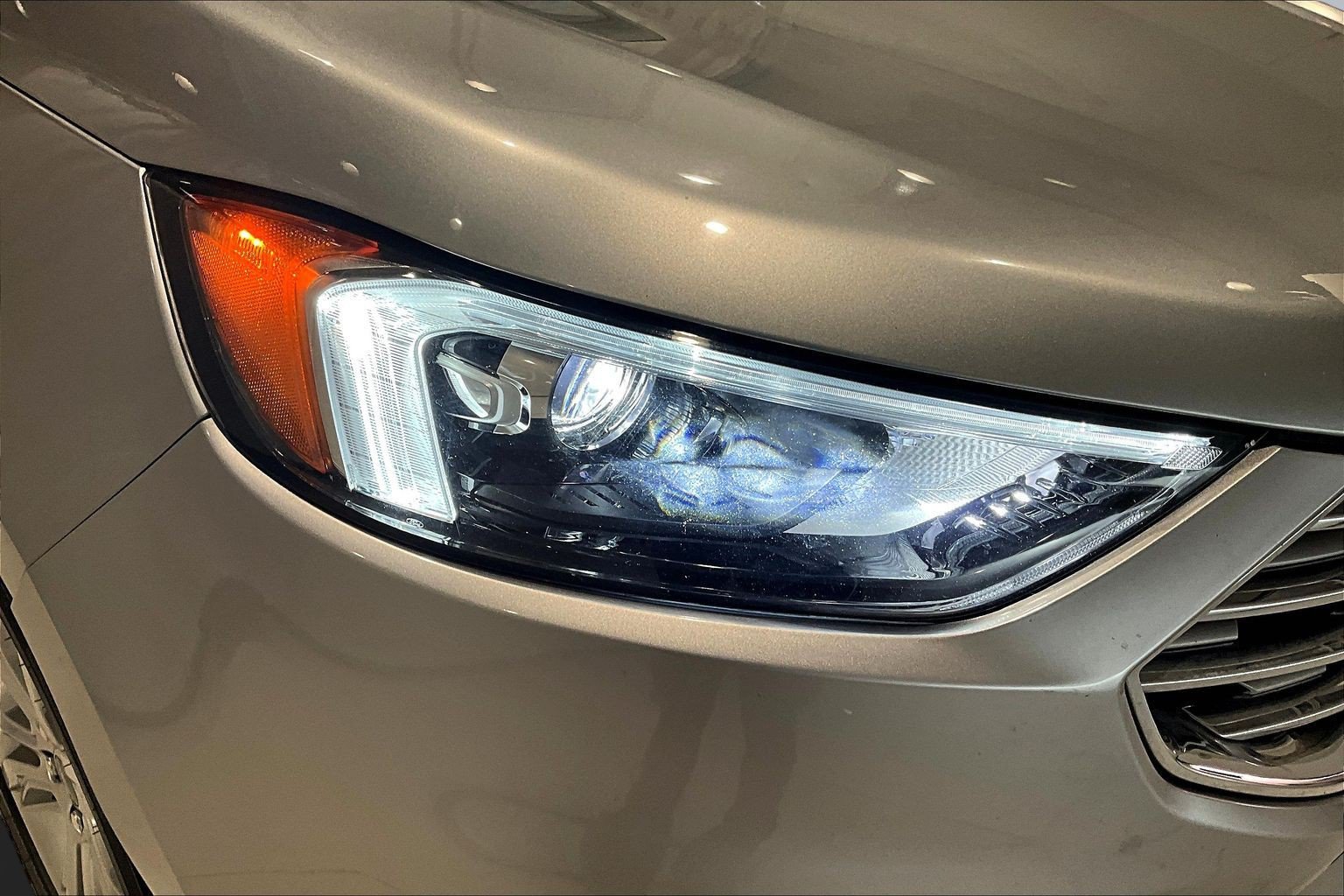 Used 2024 Ford Edge Titanium AWD/4WD image 31