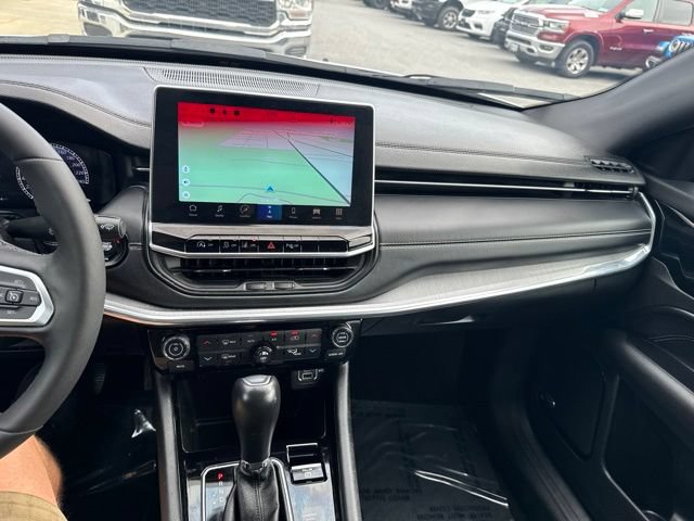 Used 2023 Jeep Compass High Altitude AWD/4WD image 25